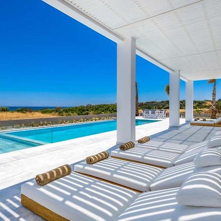 Seashore Beachfront Villa Lakhania Extérieur photo