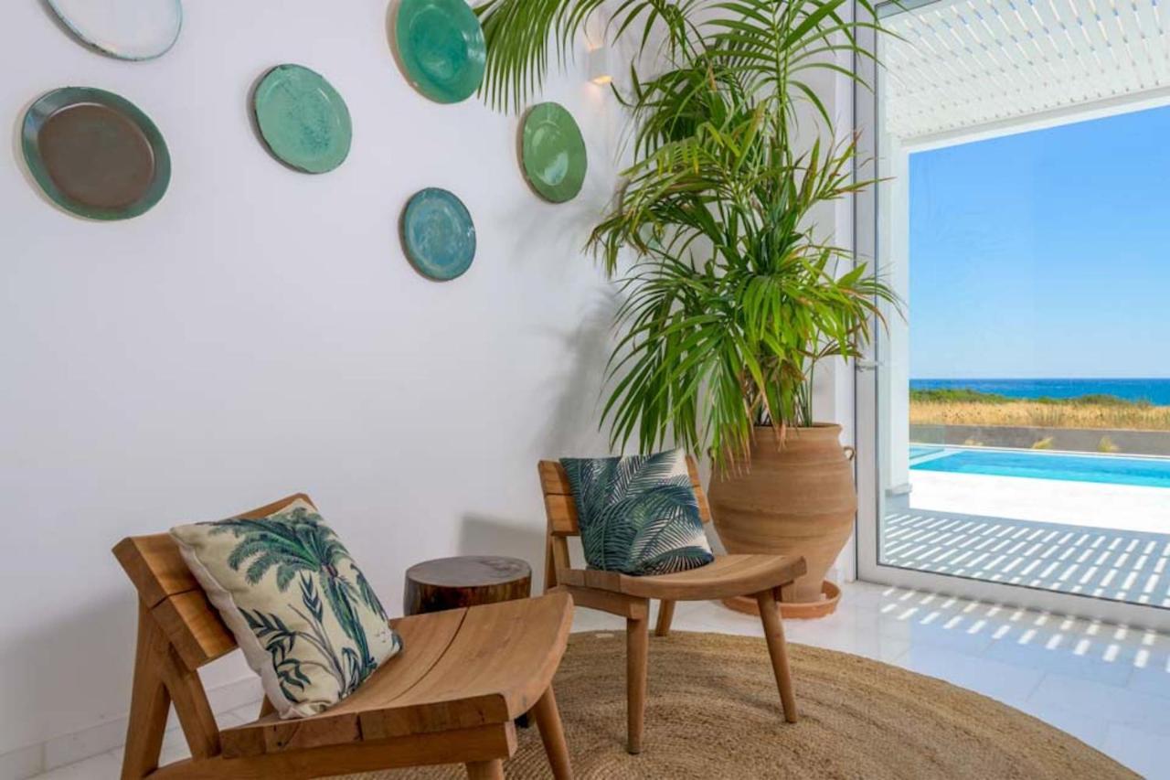 Seashore Beachfront Villa Lakhania Extérieur photo