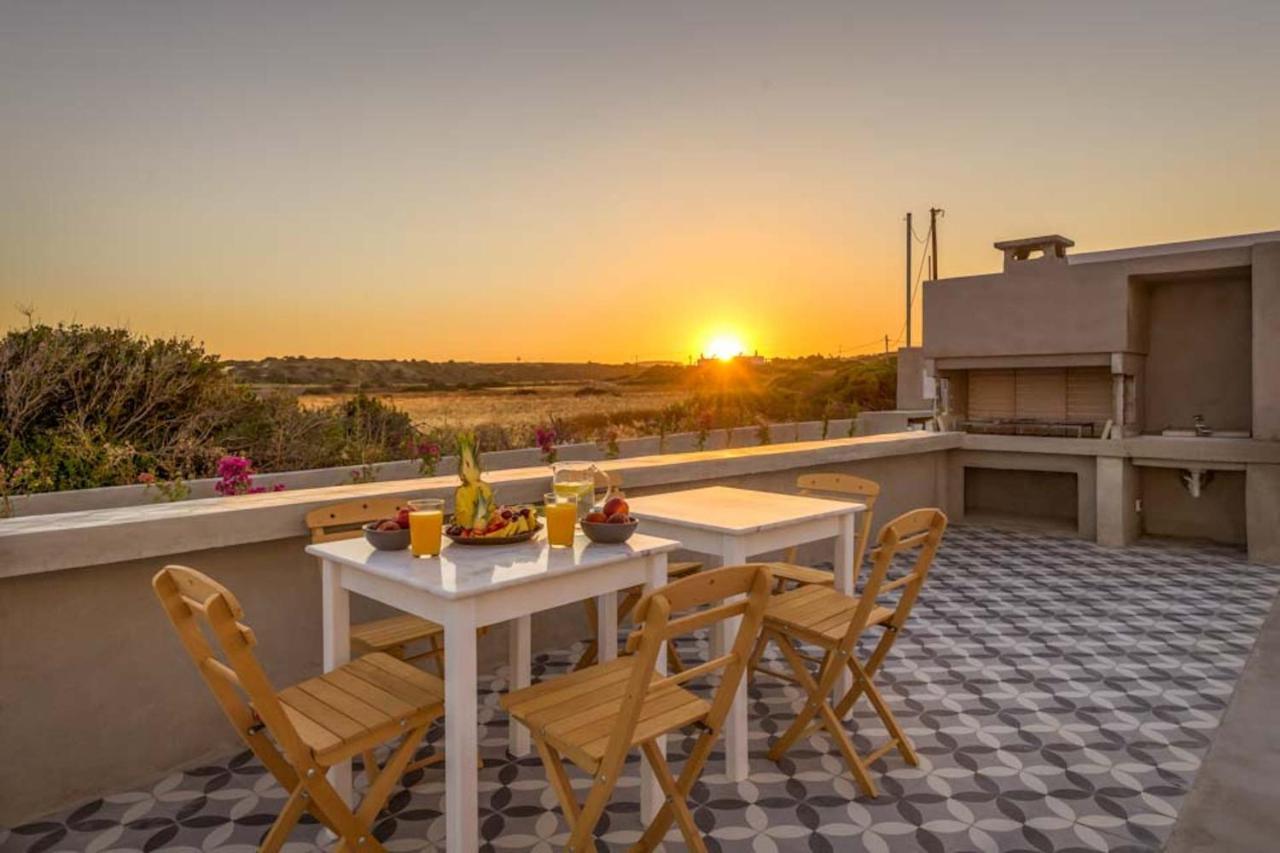 Seashore Beachfront Villa Lakhania Extérieur photo