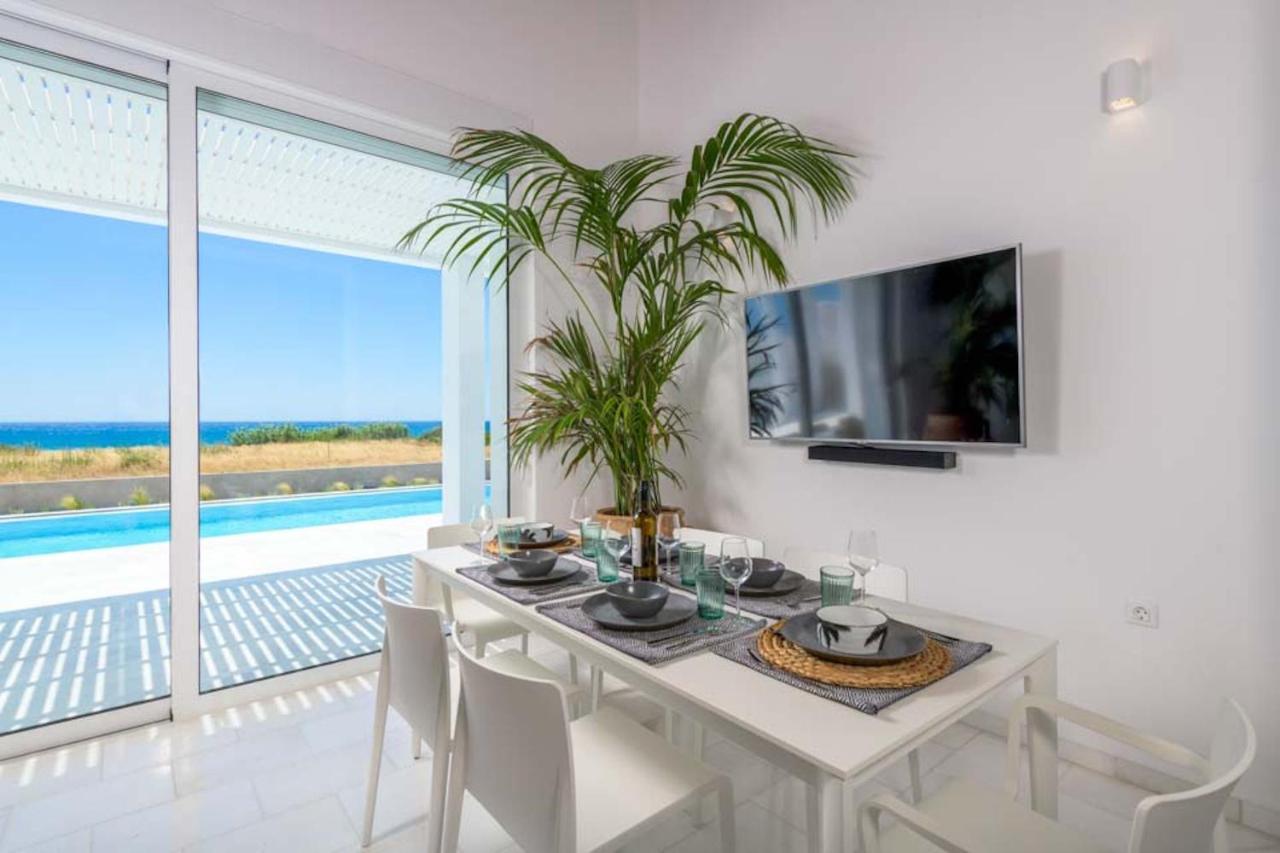 Seashore Beachfront Villa Lakhania Extérieur photo