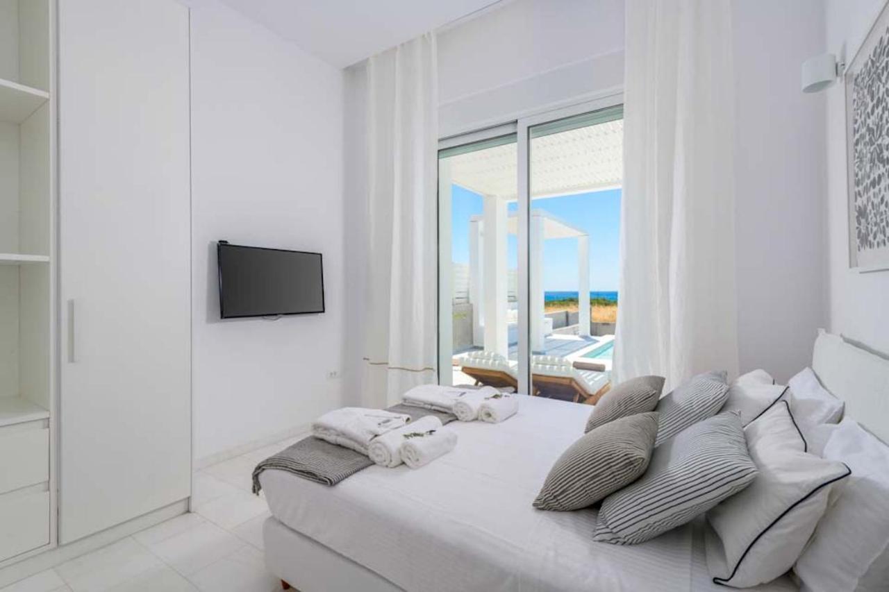 Seashore Beachfront Villa Lakhania Extérieur photo